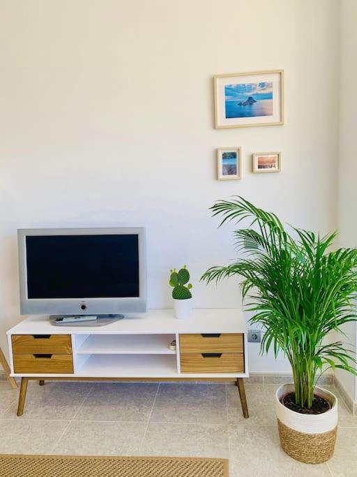 Alterhome Luminoso Estudio Con Piscina Y Maravillosas Vistas Torremolinos Exterior foto