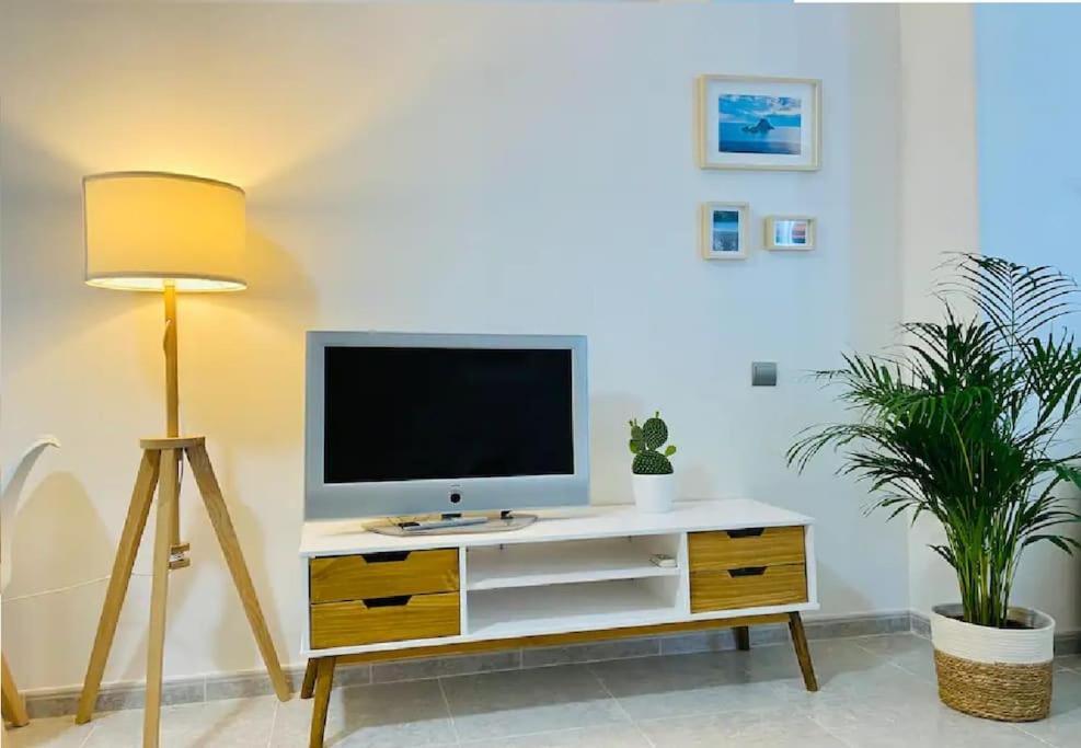 Alterhome Luminoso Estudio Con Piscina Y Maravillosas Vistas Torremolinos Exterior foto