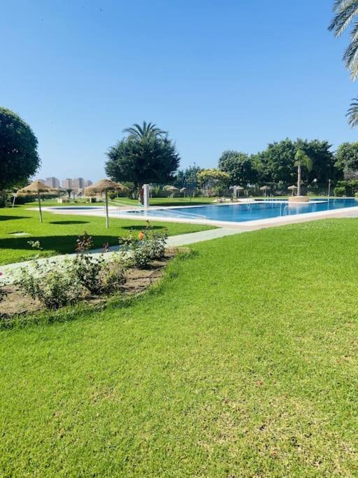 Alterhome Luminoso Estudio Con Piscina Y Maravillosas Vistas Torremolinos Exterior foto